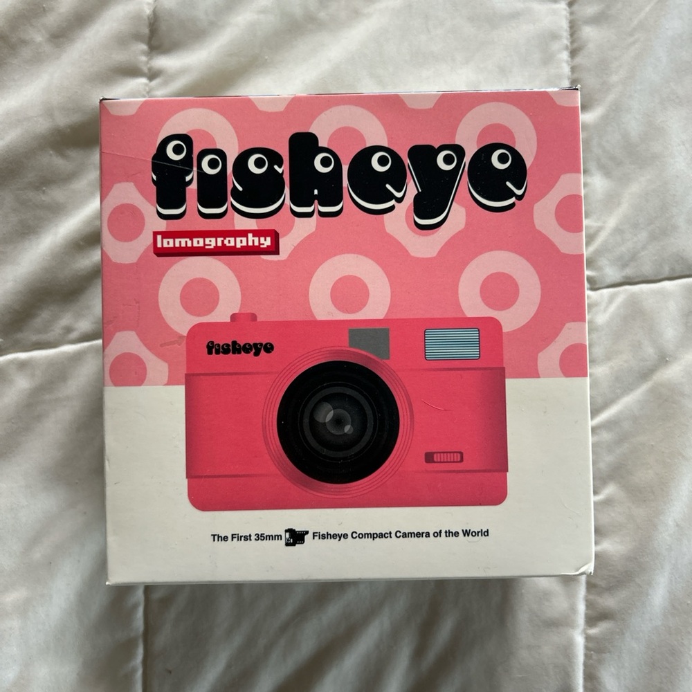 Lomography Pink 35mm Fisheye Film Camera New in Box